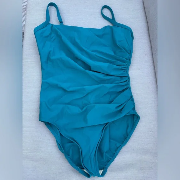 Miraclesuit NEW Starr One Piece NEW size 14